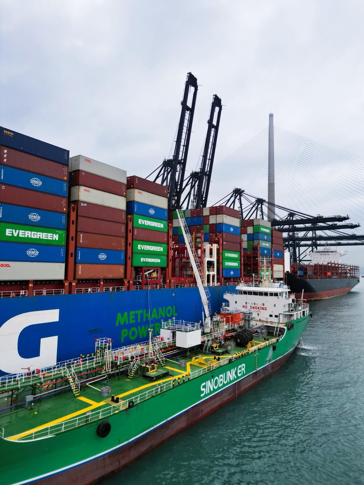 Towngas green methanol supports Hong Kong’s first SIMOPS bunkering to jointly promote the city’s development as a green maritime fuel centre